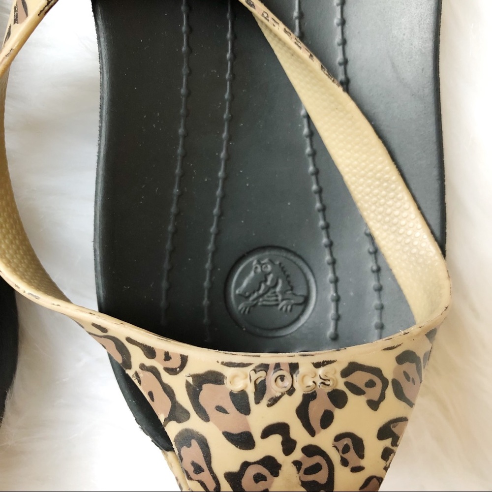 •SOLD• Crocs Sophisticated Sexi Flip Flop in Wild - Picture 3 of 8